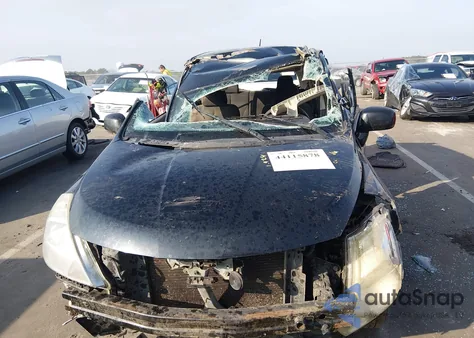 2011 Nissan Versa 1.8S z USA, uszkodzony, nr VIN 3N1BC1CP9BL421819